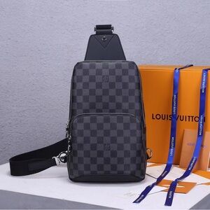 Louis Vuitton Avenue Sling Bag